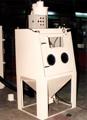 Table type AML-8